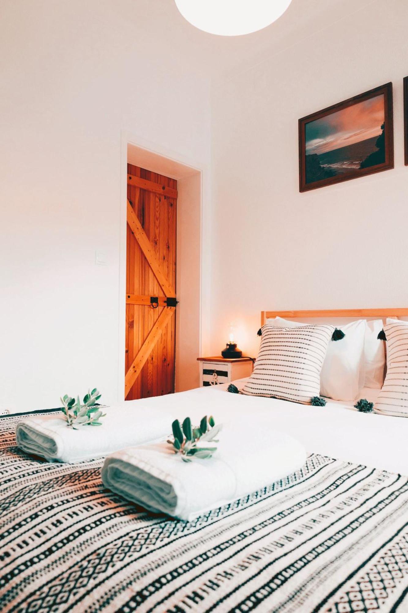 Um Lugar Ao Sol Beach House Azenhas Do Mar Sintra Eksteriør billede